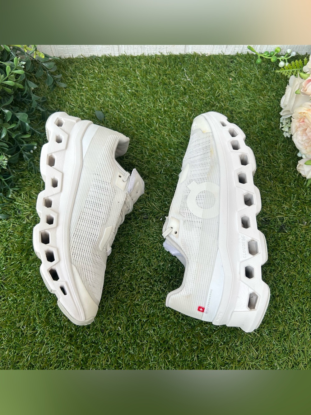 On Running Cloudmonster Void women Sneakers —White | White Sz 6 gently used
$170 - Picture 6 of 16